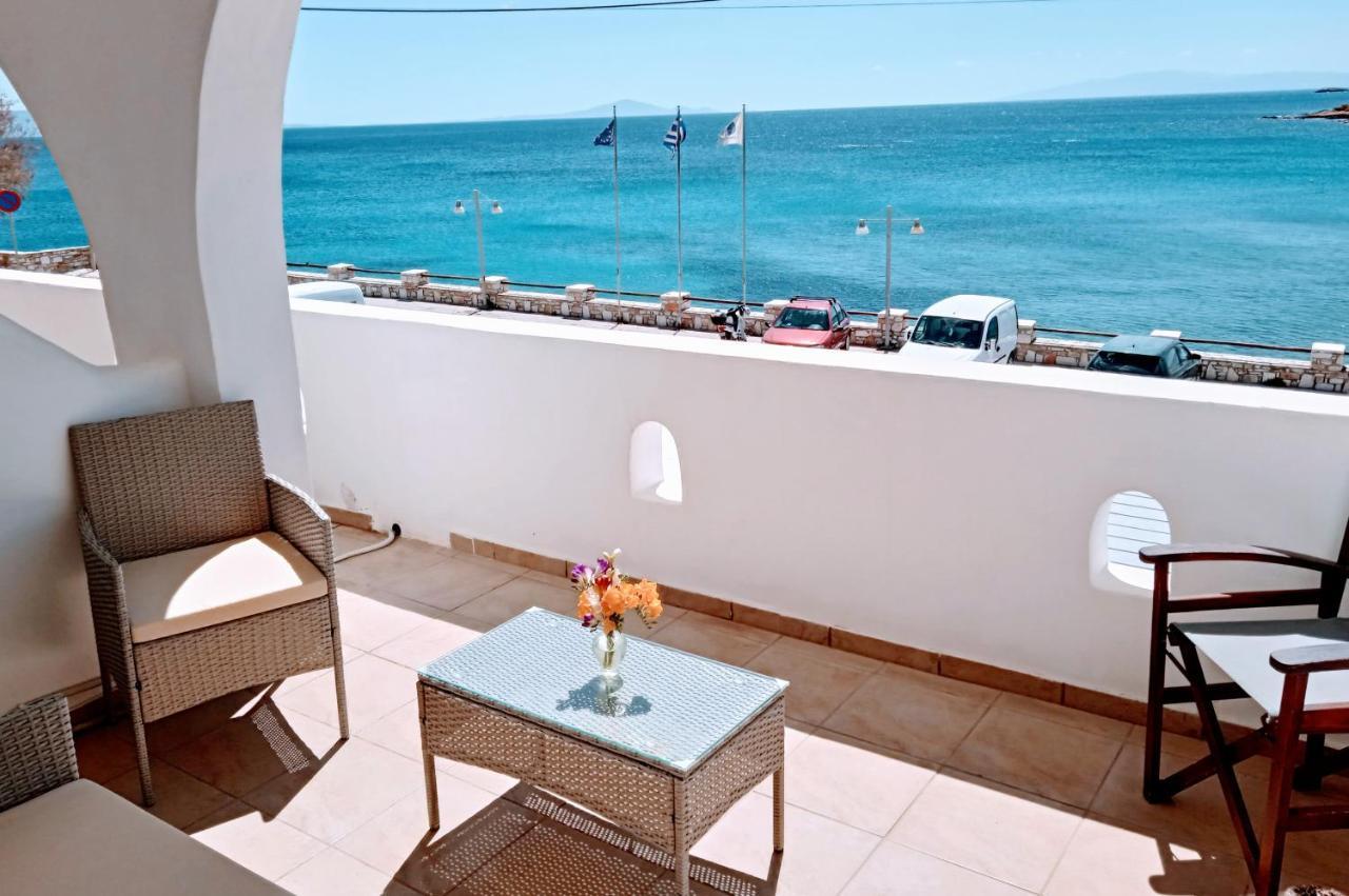 Logaras Seaview Apartment Luaran gambar